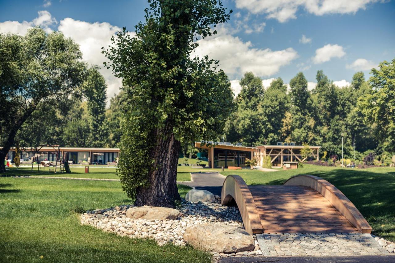 Villa Resort & Organic Spa - Luxusni Apartman S Virivkou Ceske Budejovice Exterior foto
